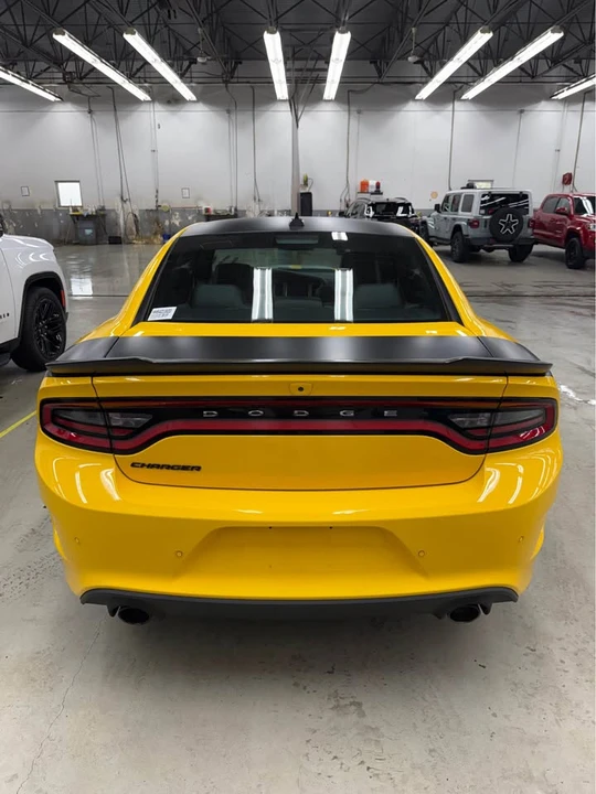 2017 Dodge Charger SRT Hellcat 7th Gen - Image 6 of 16