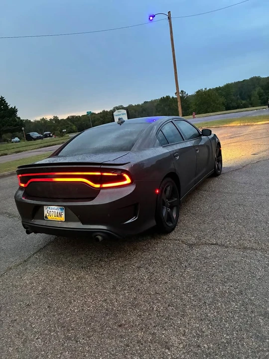 2017 Dodge Charger 7th Gen - Image 6 of 12