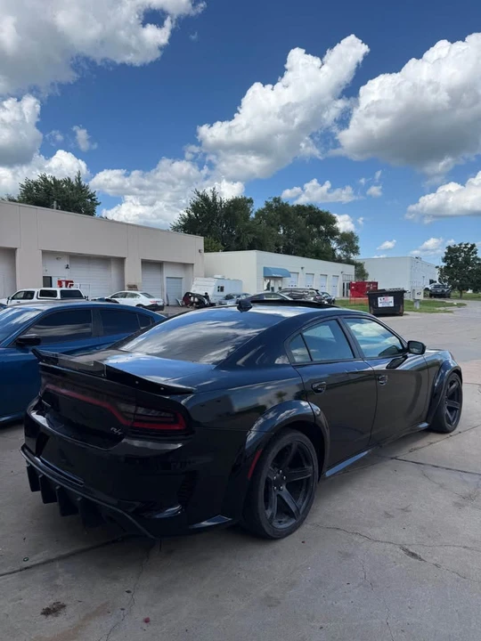 2017 Dodge Charger 7th Gen - Image 2 of 3