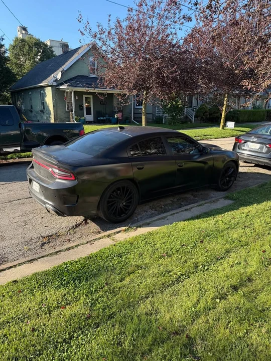 2017 Dodge Charger 7th Gen - Image 2 of 20