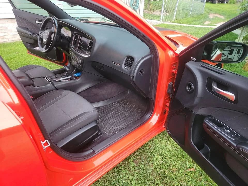2017 Dodge Charger 7th Gen - Image 12 of 15