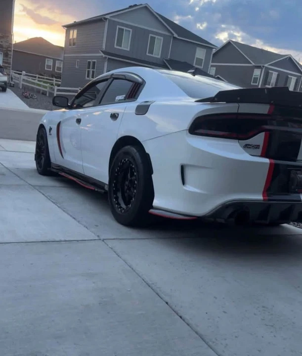 2017 Dodge Charger 7th Gen - Image 5 of 10