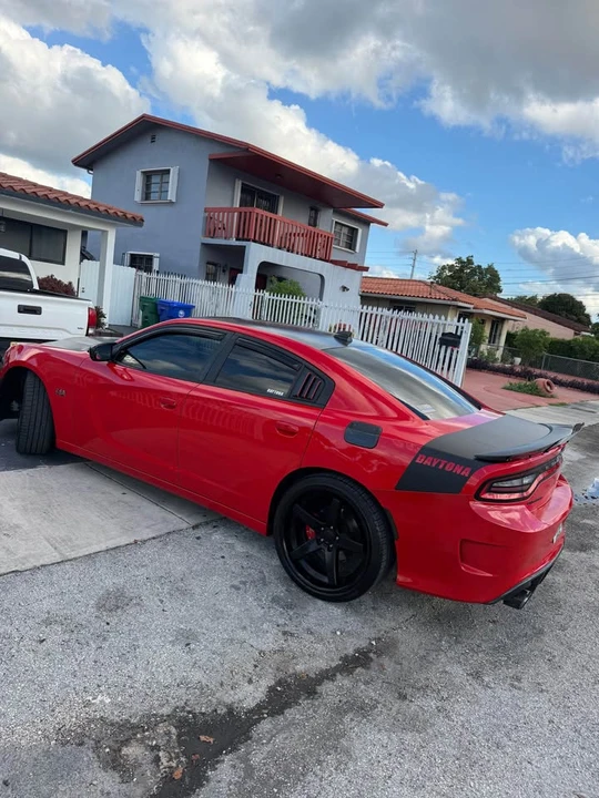 2017 Dodge Charger 7th Gen - Image 10 of 11