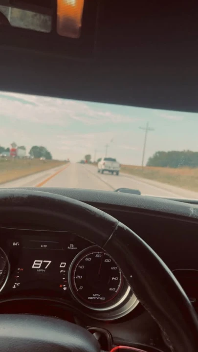 2017 Dodge Charger 7th Gen - Image 2 of 7