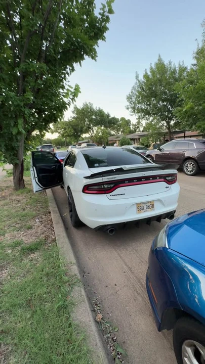 2017 Dodge Charger 7th Gen - Image 4 of 7