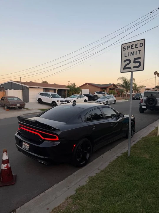 2017 Dodge Charger 7th Gen - Image 5 of 7