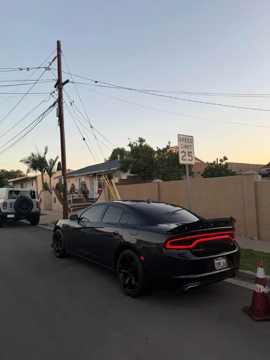 2017 Dodge Charger 7th Gen - Image 4 of 7