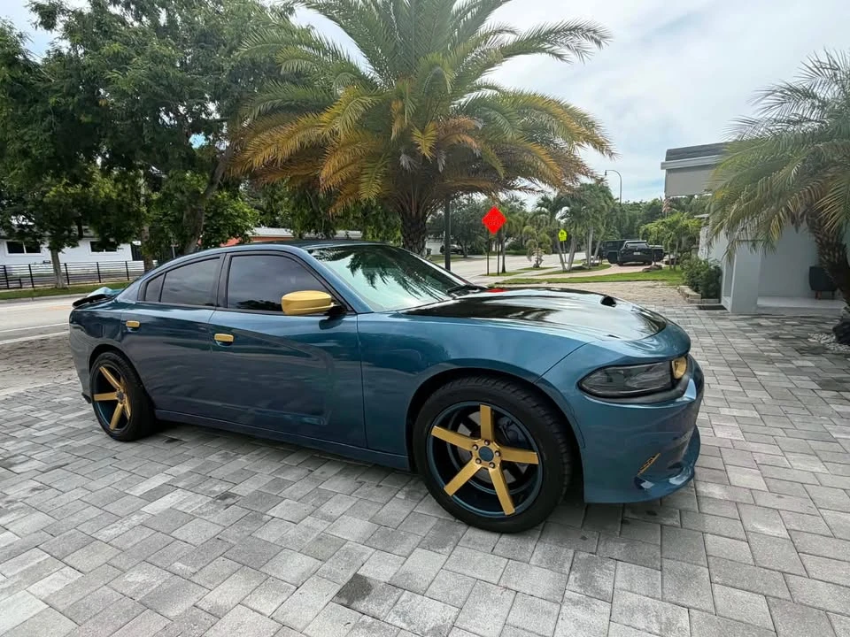 2017 Dodge Charger 7th Gen - Image 11 of 12