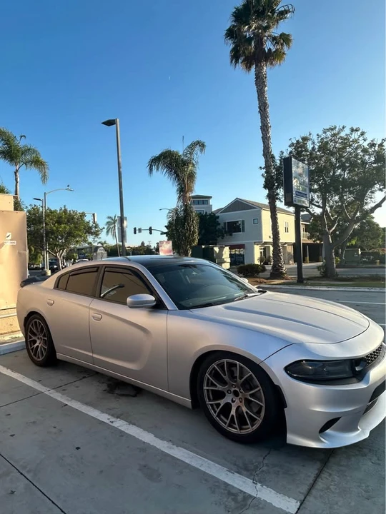 2017 Dodge Charger 7th Gen - Image 6 of 7