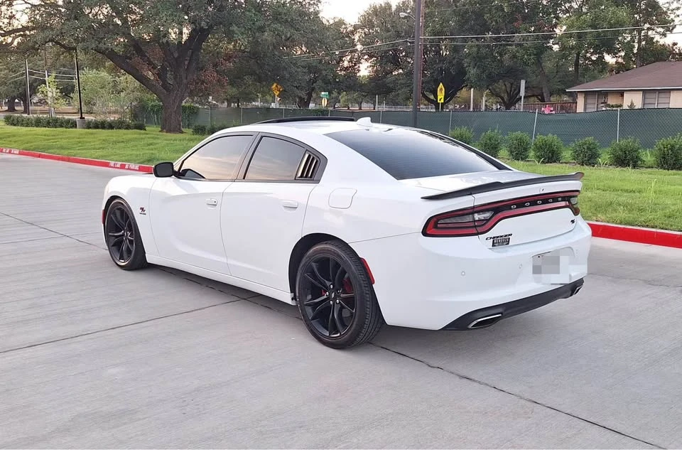 2017 Dodge Charger 7th Gen - Image 2 of 19