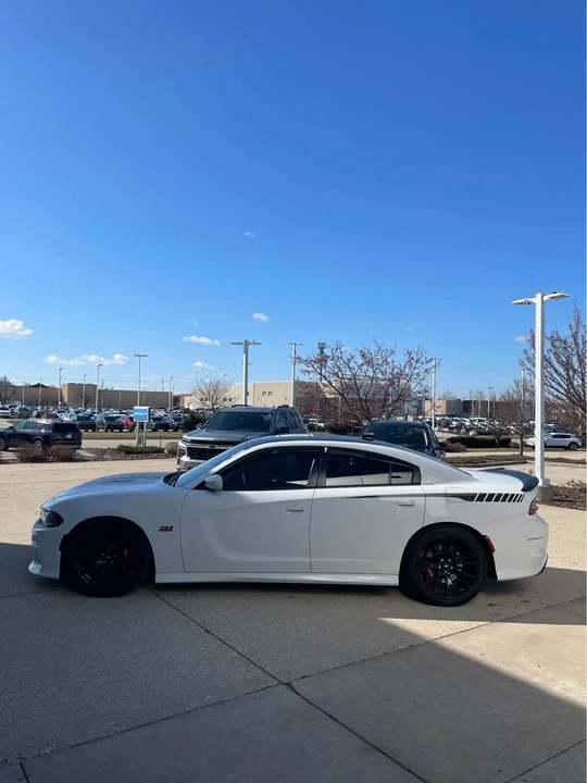 2017 Dodge Charger SRT & 392 7th Gen - Image 4 of 10