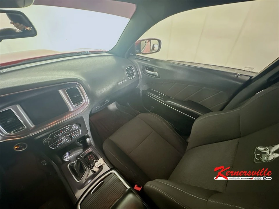 2017 Dodge Charger SRT & 392 7th Gen - Image 11 of 21