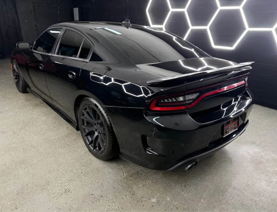 2017 Dodge Charger SRT & 392 7th Gen - Image 4 of 8