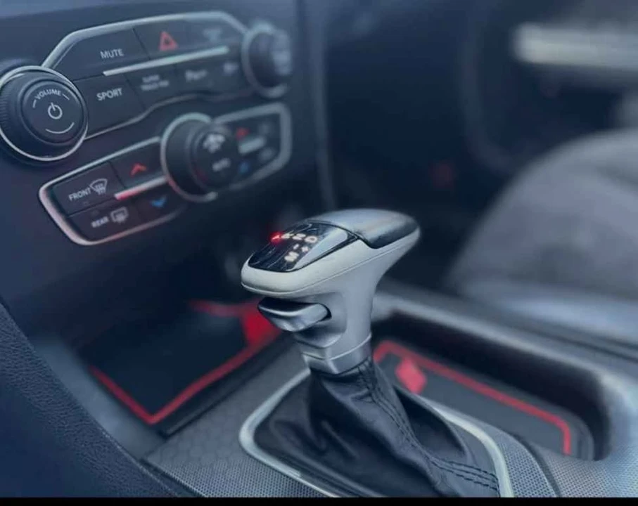 2017 Dodge Charger SRT & 392 7th Gen - Image 5 of 6