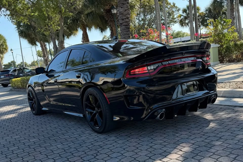 2017 Dodge Charger SRT & 392 7th Gen - Image 5 of 20
