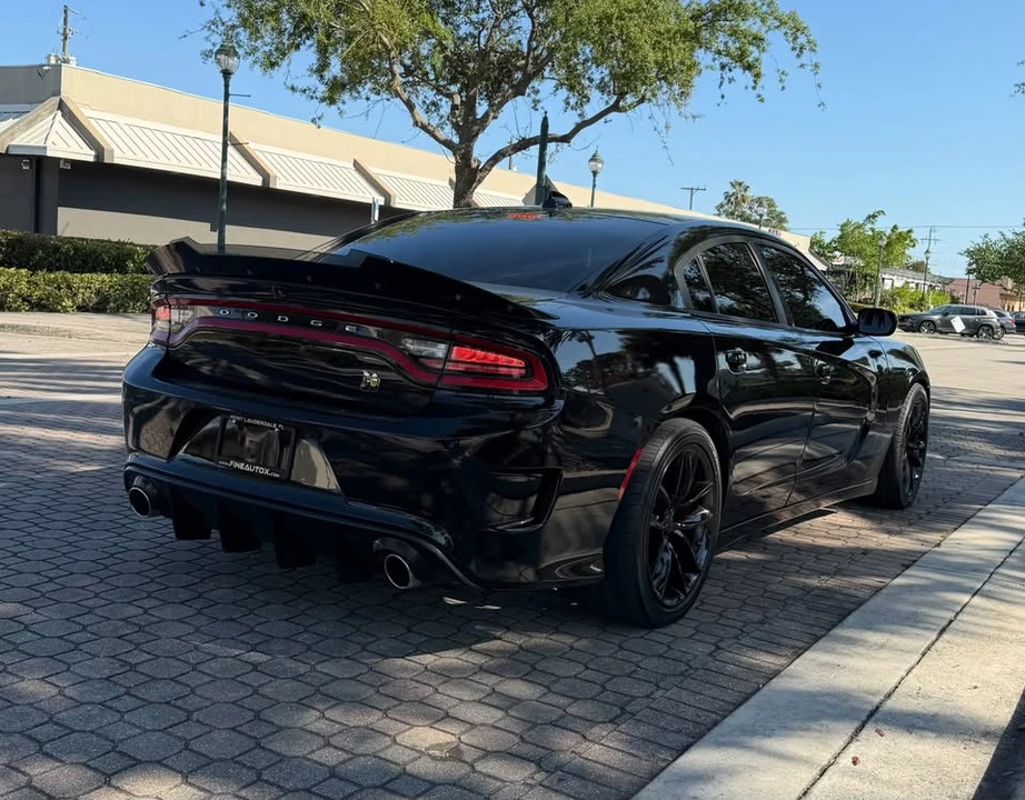 2017 Dodge Charger SRT & 392 7th Gen - Image 6 of 20
