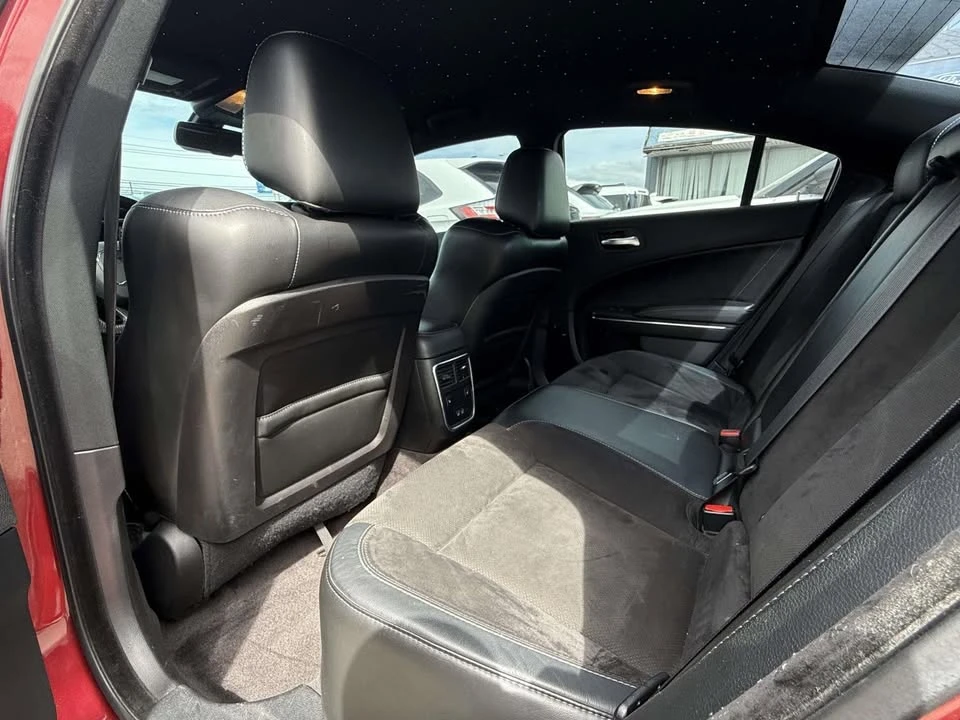 2017 Dodge Charger - Image 9 of 17
