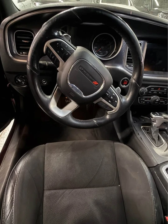 2017 Dodge Charger SRT & 392 7th Gen - Image 5 of 9