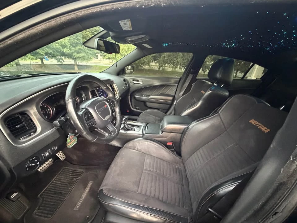 2017 Dodge Charger SRT & 392 7th Gen - Image 8 of 11