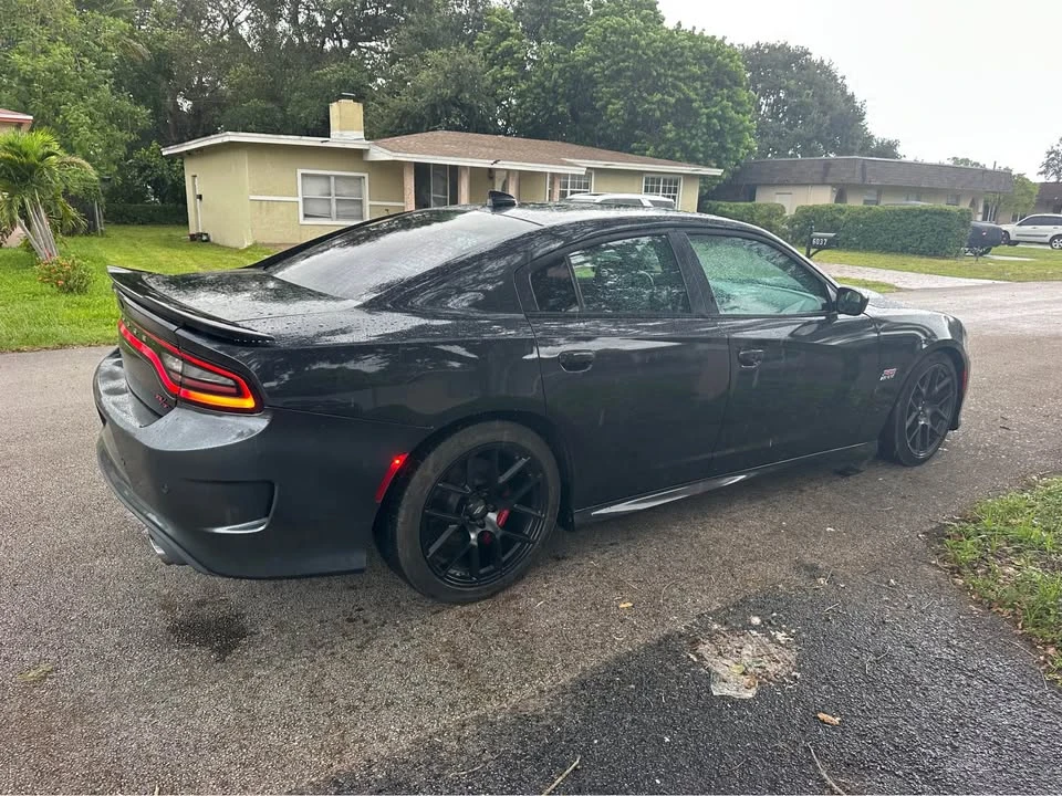 2017 Dodge Charger SRT & 392 7th Gen - Image 5 of 14