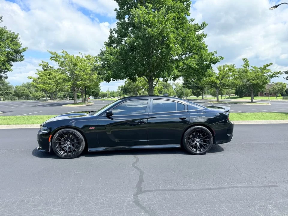 2017 Dodge Charger SRT & 392 7th Gen - Image 4 of 18