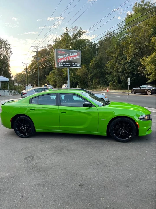 2017 Dodge Charger 7th Gen - Image 2 of 13