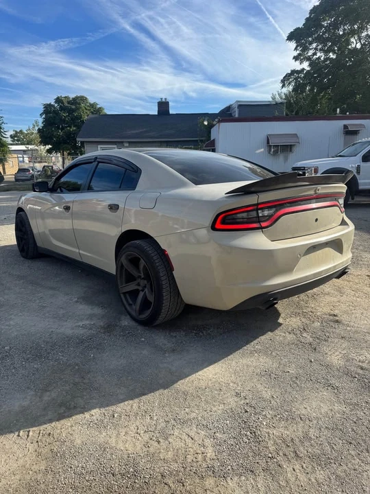2017 Dodge Charger 7th Gen - Image 6 of 10