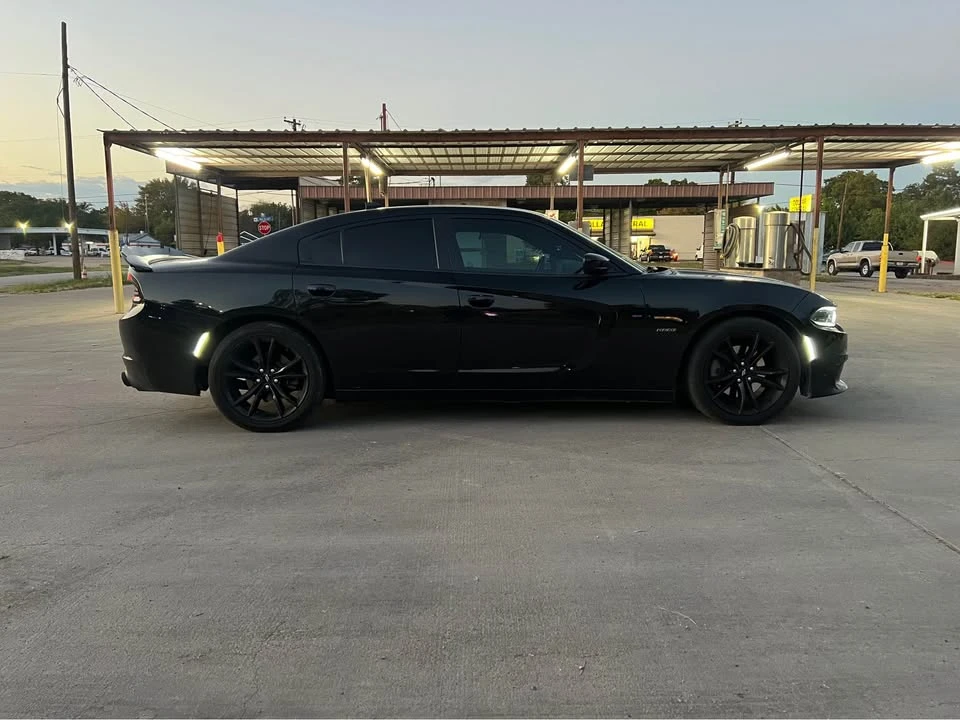 2017 Dodge Charger 7th Gen - Image 3 of 10