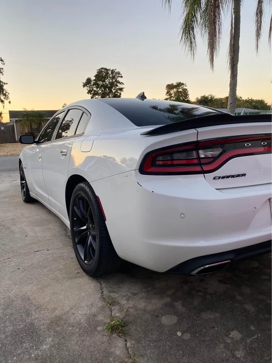 2017 Dodge Charger 7th Gen - Image 4 of 8