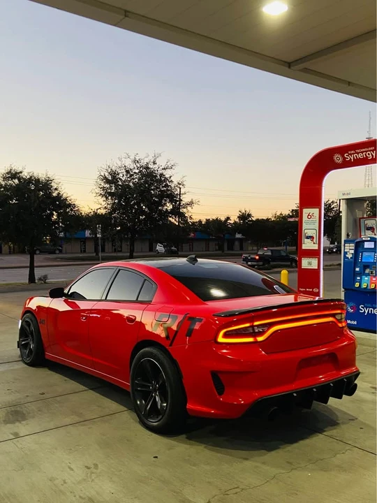 2017 Dodge Charger 7th Gen - Image 6 of 10