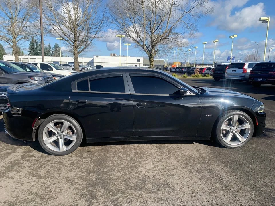 2017 Dodge Charger 7th Gen - Image 4 of 8