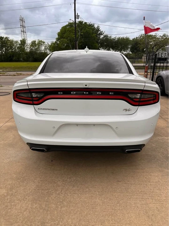 2017 Dodge Charger 7th Gen - Image 5 of 11