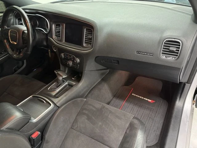 2017 Dodge Charger 7th Gen - Image 11 of 21
