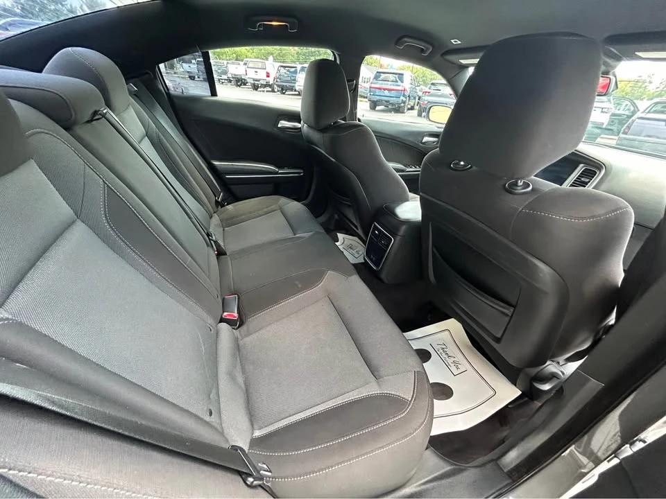 2017 Dodge Charger 7th Gen - Image 6 of 8