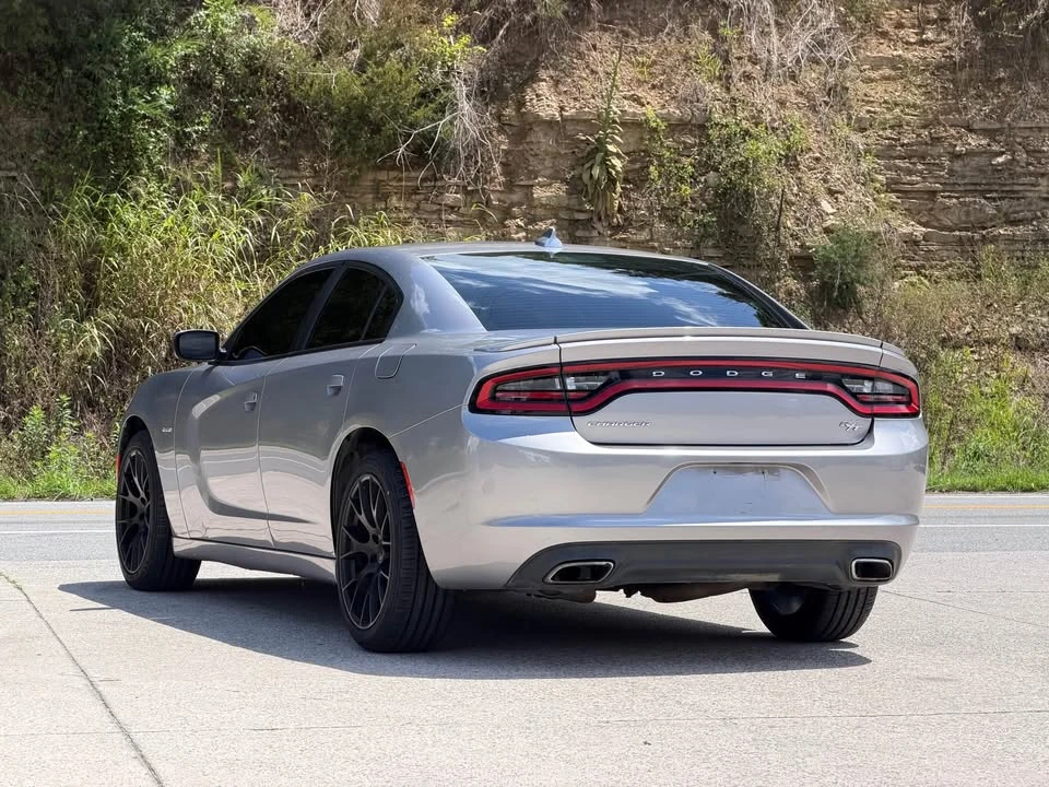 2017 Dodge Charger 7th Gen - Image 4 of 16