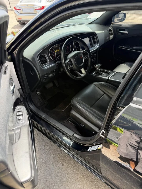 2017 Dodge Charger 7th Gen - Image 9 of 16