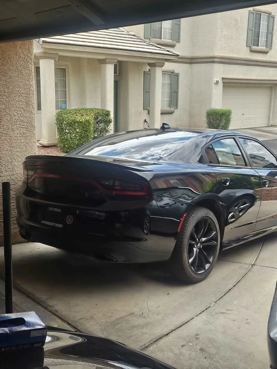 2017 Dodge Charger 7th Gen - Image 4 of 4