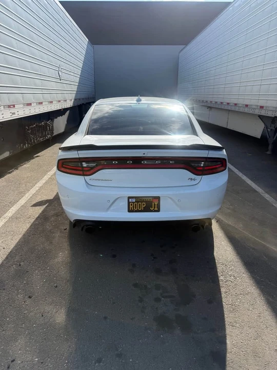 2017 Dodge Charger 7th Gen - Image 4 of 4