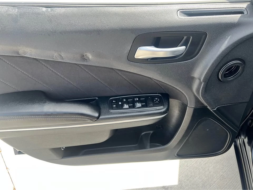 2017 Dodge Charger 7th Gen - Image 10 of 16