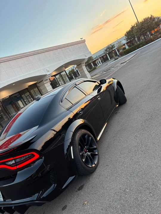 2017 Dodge Charger 7th Gen - Image 6 of 6