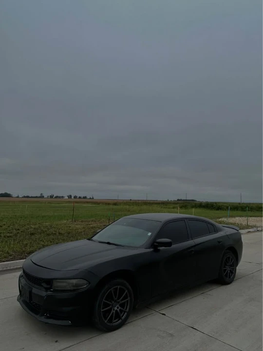 2017 Dodge Charger 7th Gen - Image 2 of 9