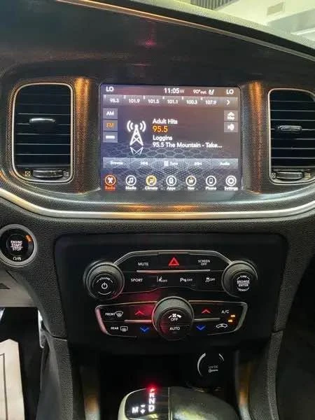 2017 Dodge Charger 7th Gen - Image 10 of 17