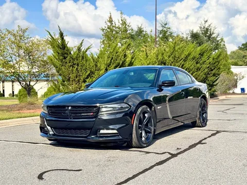 2017 Dodge Charger R/T Sedan 4D