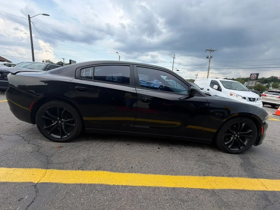 2017 Dodge Charger 7th Gen - Image 5 of 17