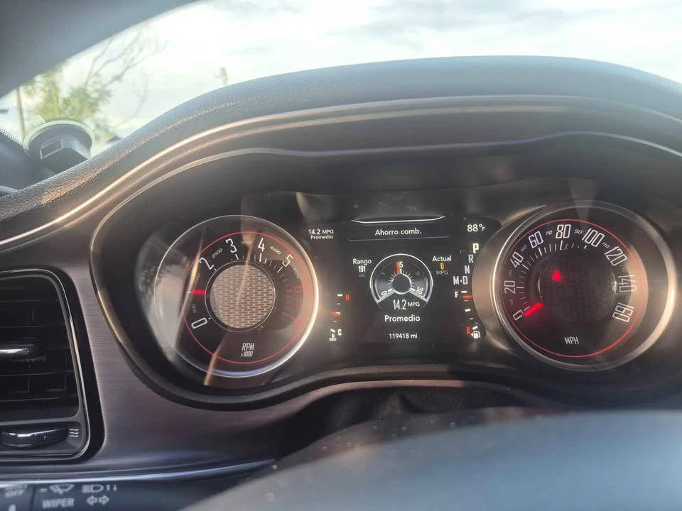 2017 Dodge Charger 7th Gen - Image 4 of 8
