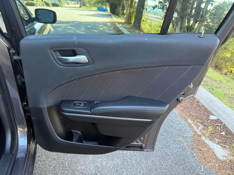 2017 Dodge Charger 7th Gen - Image 13 of 20