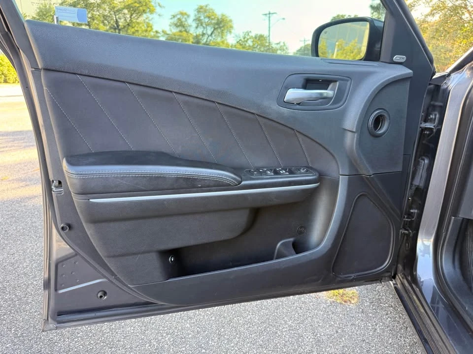 2017 Dodge Charger 7th Gen - Image 14 of 20