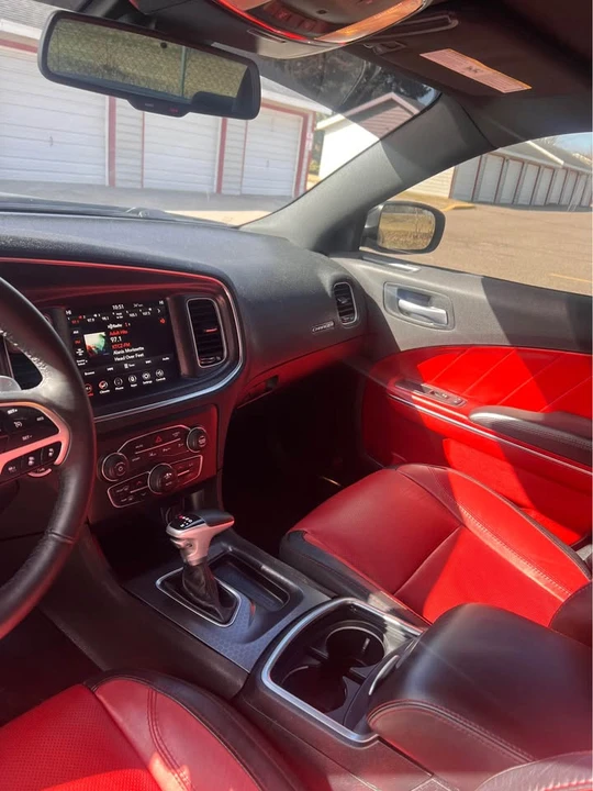2017 Dodge Charger - Image 10 of 17