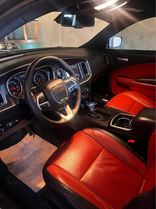 2017 Dodge Charger - Image 12 of 17