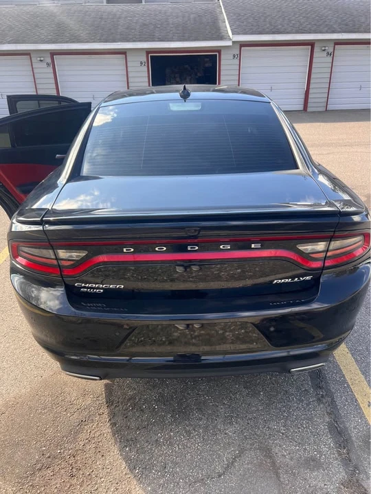 2017 Dodge Charger - Image 4 of 17